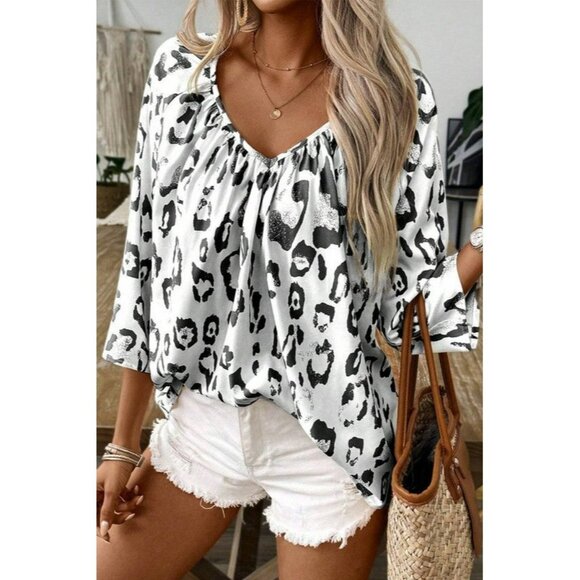 Leopard Print Ruched V Neck 3/4 Sleeve Blouse - Picture 4 of 8